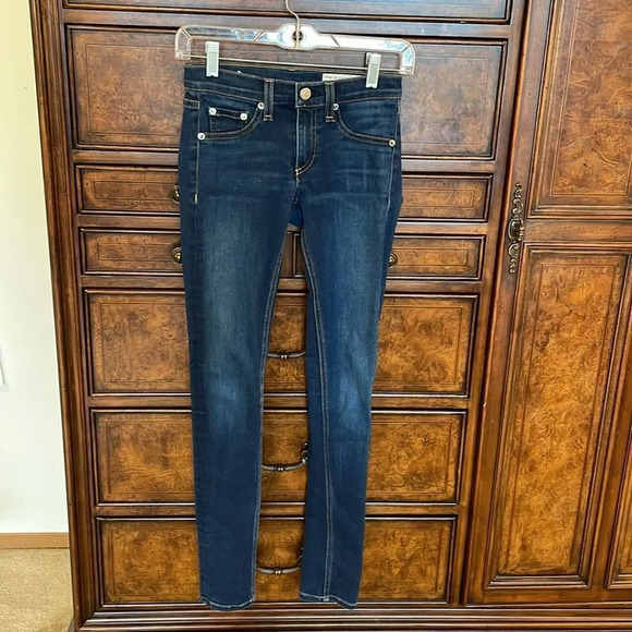 RAG and Bone woman’s skinny jeans - Picture 2 of 11